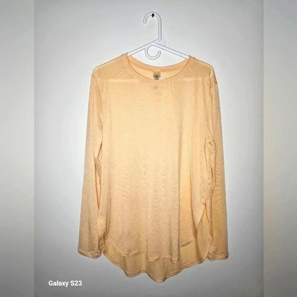 Like new Mono b‎ woman's LG top - Picture 1 of 5